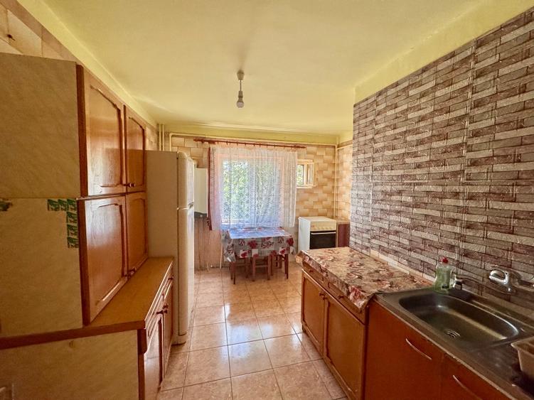 Garsonieră decomandată în Central