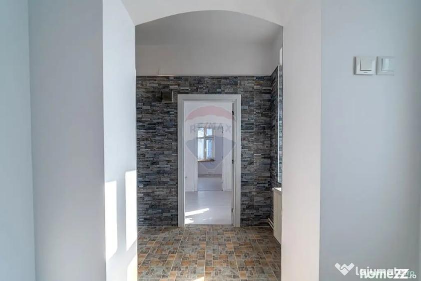 Apartament cu 2 camere semidecomandat în Central