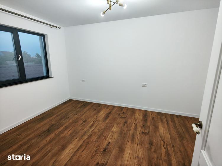 Casă cu 4 camere cu Teren 220 Mp în Central