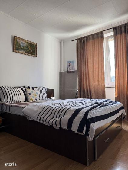 Apartament cu 4 camere semidecomandat, mobilat în Crângași