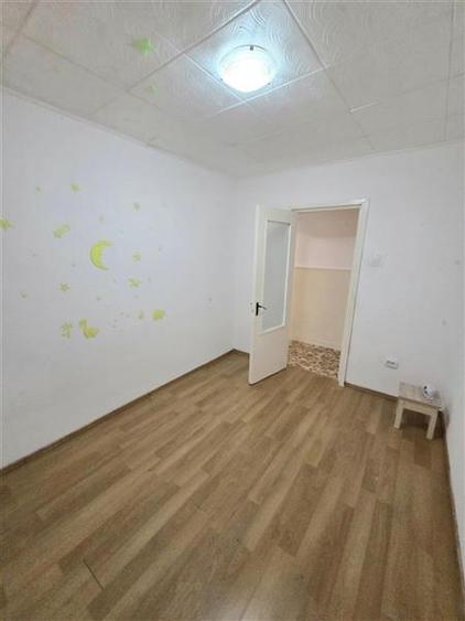 Apartament 3 Camere, Semidecomandat, zona Badea Cartan - 5