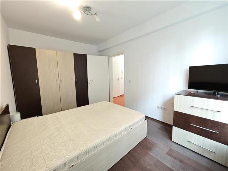 Apartament cu 2 camere decomandat, mobilat în Avantgarden