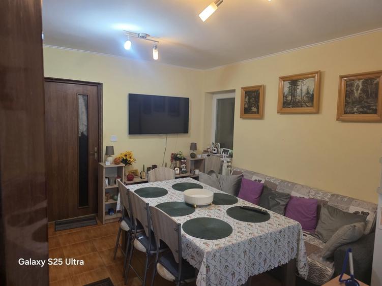 Casă cu 4 camere în Vișan