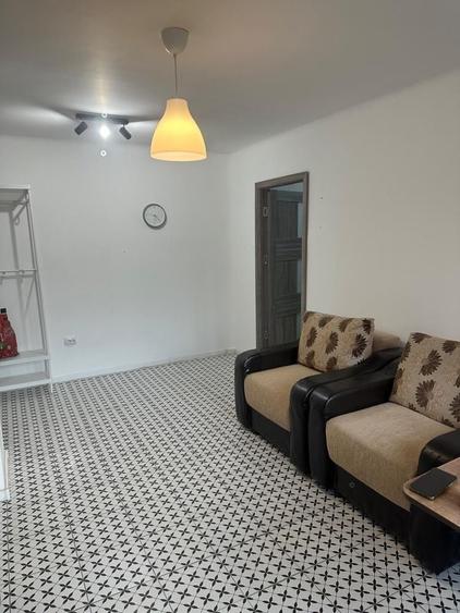 Apartament cu 2 camere decomandat în Popoveni