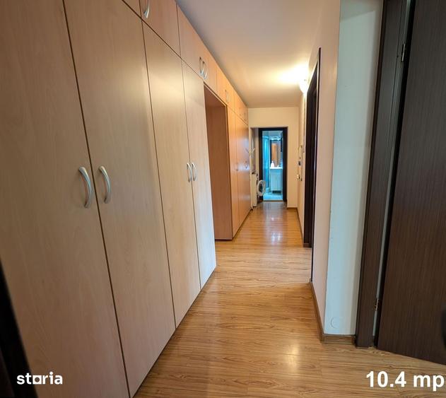 Apartament cu 4 camere decomandat în Steaua