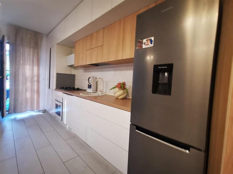 Apartament cu 2 camere decomandat, mobilat în Albert