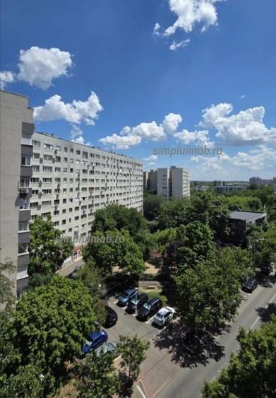 Garsonieră decomandată, mobilată în Vitan