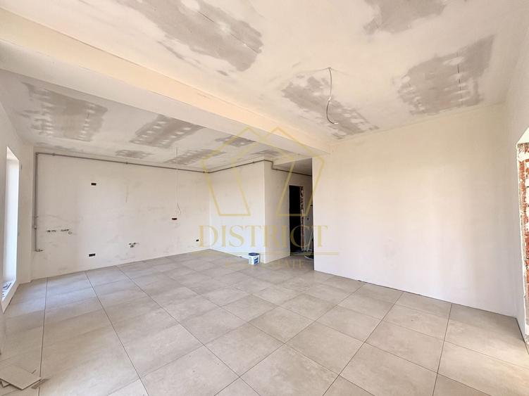 Apartament cu 2 camere semidecomandat în Moșnița Nouă