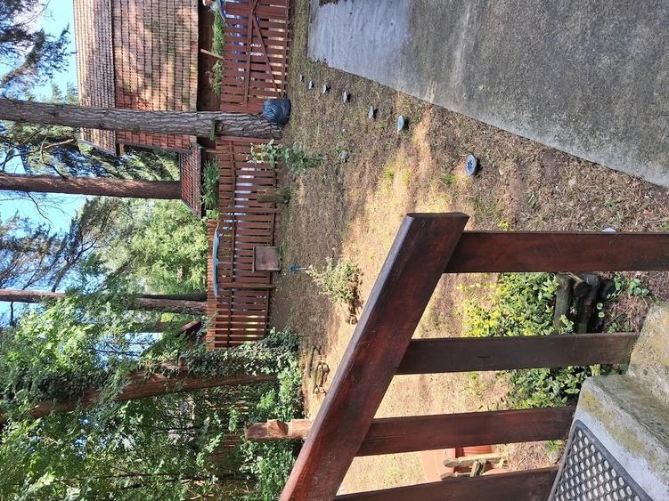 Casă cu 2 camere cu Teren 250 Mp în Reci