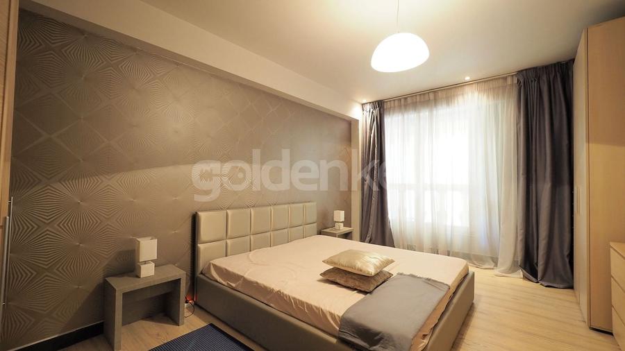 Apartament cu 3 camere semidecomandat în Herăstrău