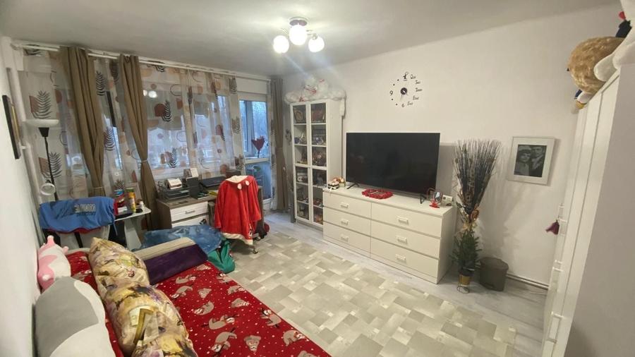 Apartament cu 2 camere decomandat, mobilat în Eroii Revoluției