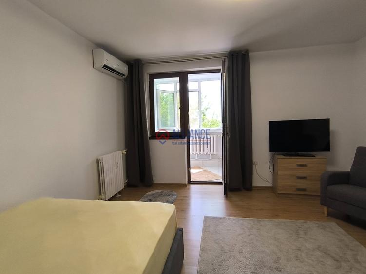 FAR - Studio cochet cu priveliste catre port ! - 4