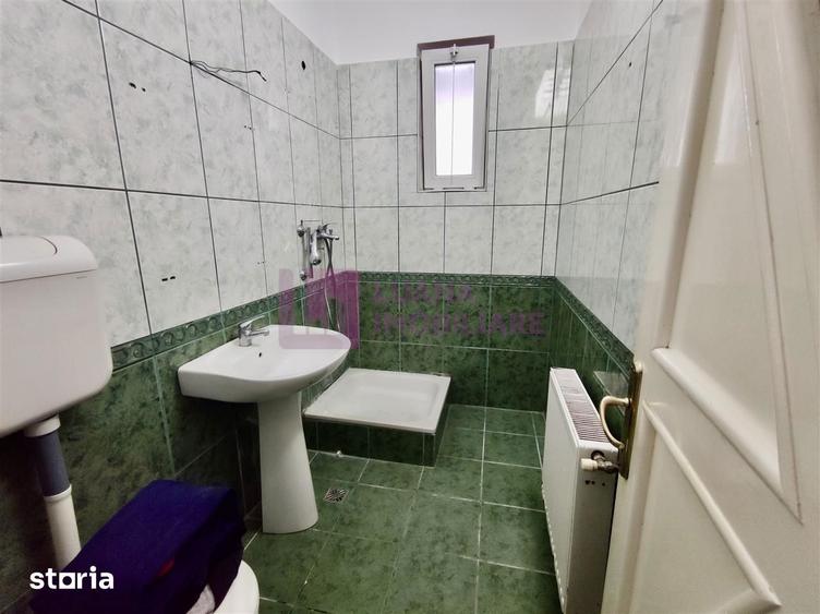 Casă cu 7 camere cu Teren 1540 Mp în Turnișor