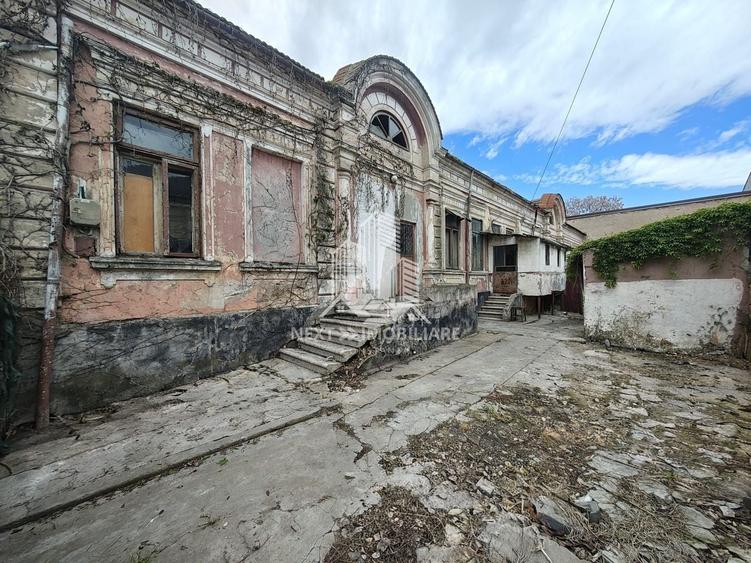 Casă individuală cu 5 camere cu Canalizare în ICIL
