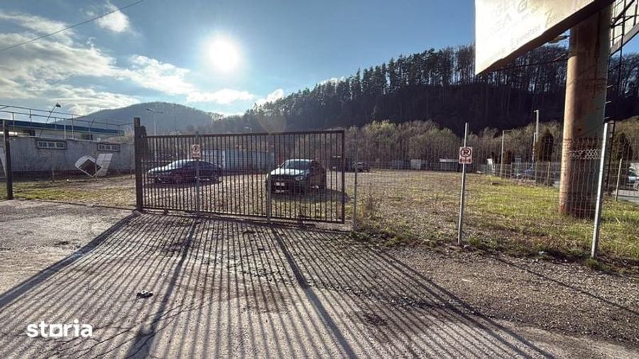 Teren de 1500 mp, în Central