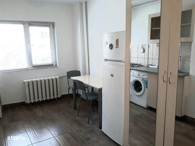 Apartament cu 2 camere semidecomandat în Moșilor