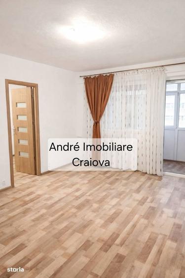 Apartament cu 2 camere semidecomandat în Craiovița Nouă