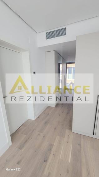 Casă individuală cu 5 camere cu Canalizare în Central