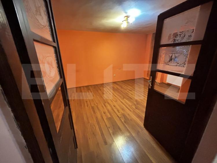 Casă cu 3 camere cu Teren 200 Mp în Central