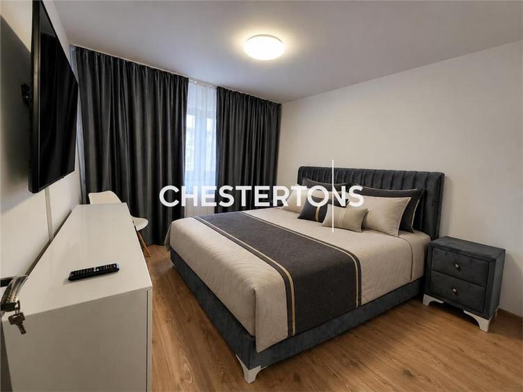 Apartament cu 3 camere decomandat, mobilat în Central