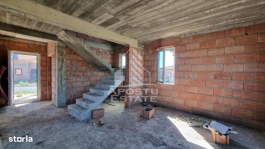 Casă cu 4 camere cu Teren 507 Mp în Giarmata