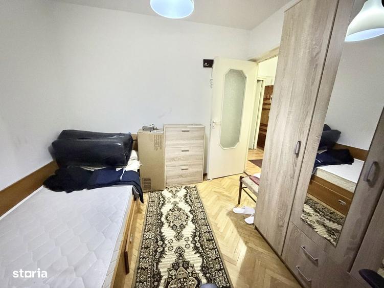 Apartament cu 3 camere decomandat în Dâmbu Pietros