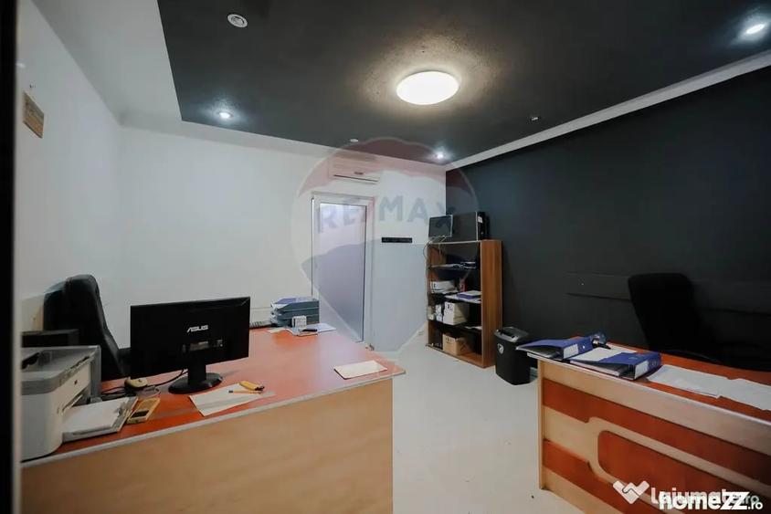 Casă cu 7 camere cu Teren 380 Mp în Decebal