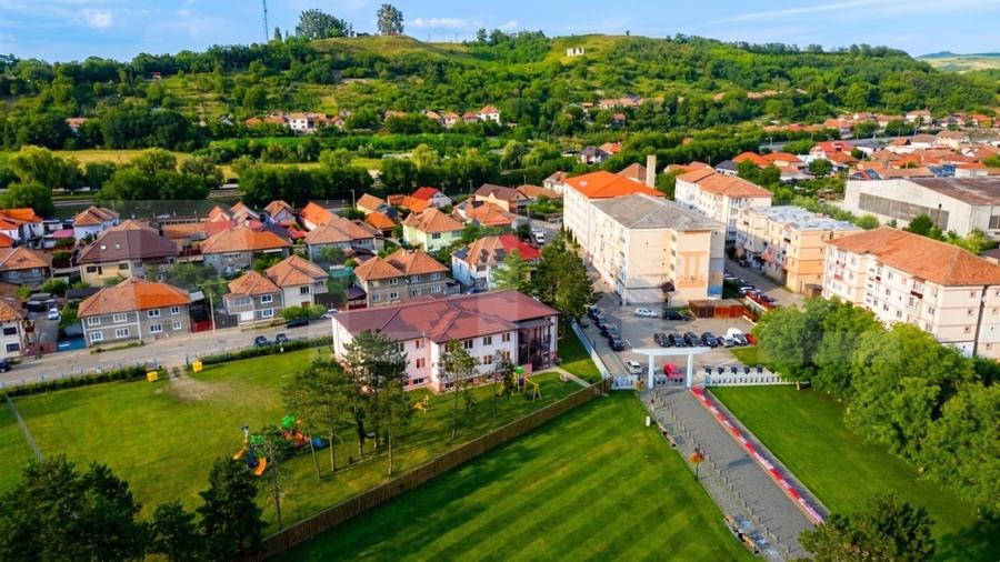 Casă individuală cu 4 camere cu Canalizare în Blaj