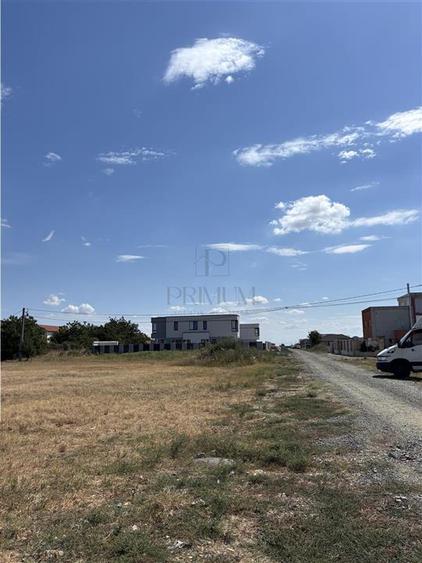 Teren Construcții intravilan de 669 mp, în Moșnița Nouă
