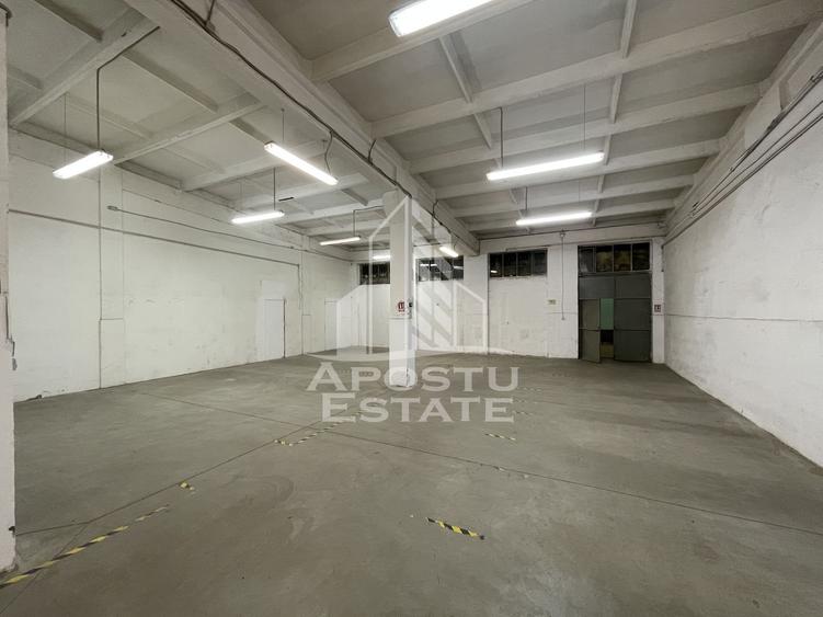 Spațiu industrial, de 670 mp, în Semicentral