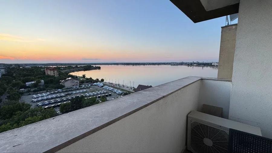 Apartament cu 3 camere semidecomandat, mobilat în Lacul Morii