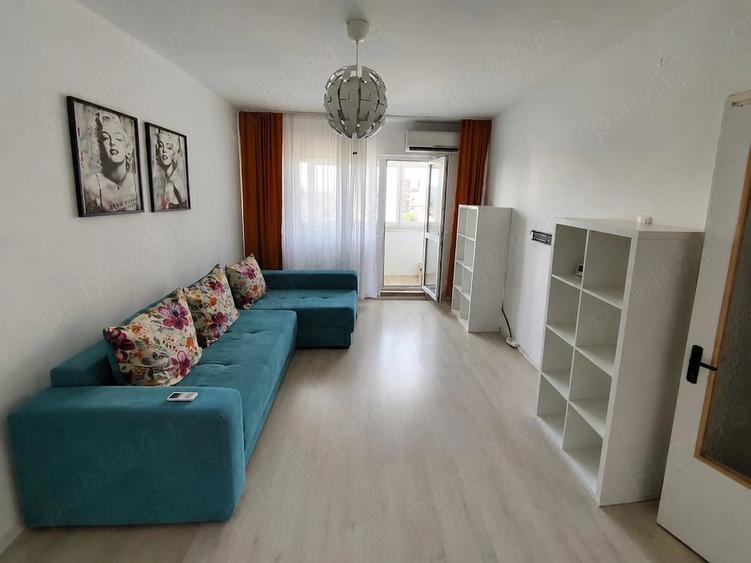 Apartament cu 3 camere decomandat în Politehnica