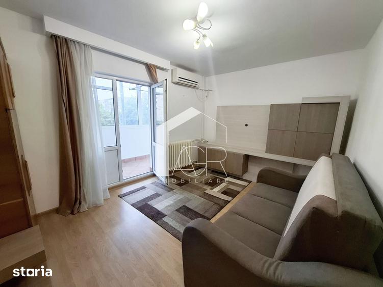Garsonieră decomandată în Malu Roșu