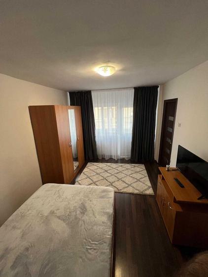 Garsonieră semidecomandată în Craiovița Nouă
