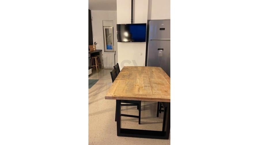 Apartament cu 4 camere decomandat în Polonă