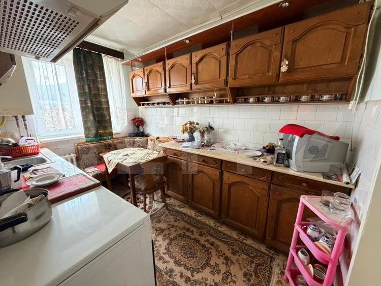 Apartament cu 2 camere decomandat, mobilat în Cugir