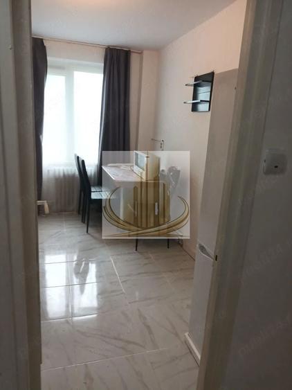 Apartament cu 4 camere decomandat, mobilat în Medicină