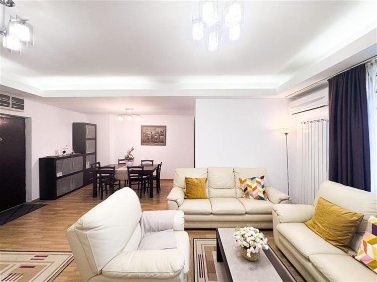 Apartament cu 4 camere semidecomandat, mobilat în Herăstrău