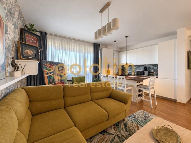 Apartament cu 3 camere semidecomandat, mobilat în Băneasa