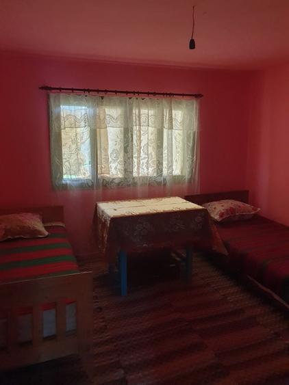 Casă cu 4 camere în Ocoale