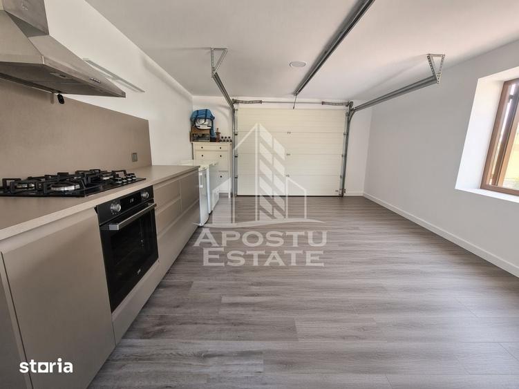 Casă cu 5 camere cu Teren 563 Mp în Cărpiniș