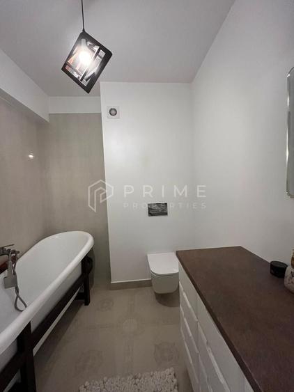 Apartament cu 3 camere decomandat în Livezeni