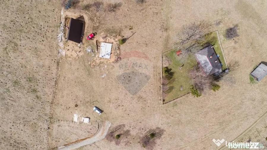Teren în Dâmbovicioara