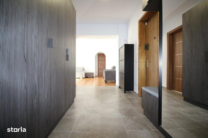 Apartament cu 3 camere, mobilat în Centrul Istoric