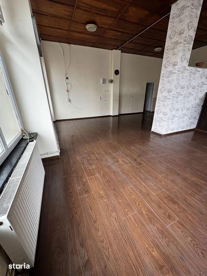 Spațiu comercial, de 47 mp, în Central