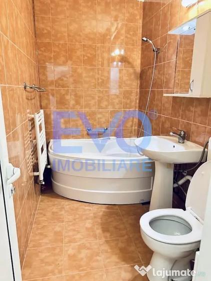 Apartament cu 3 camere decomandat în Gară