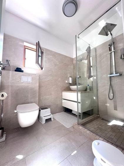 Duplex cu 4 camere cu Canalizare în Moșnița Veche