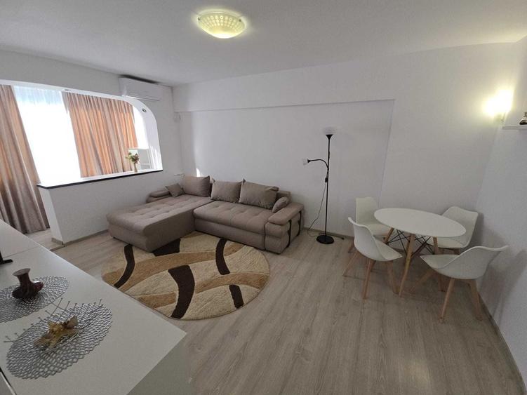 Apartament cu 2 camere decomandat în Colentina
