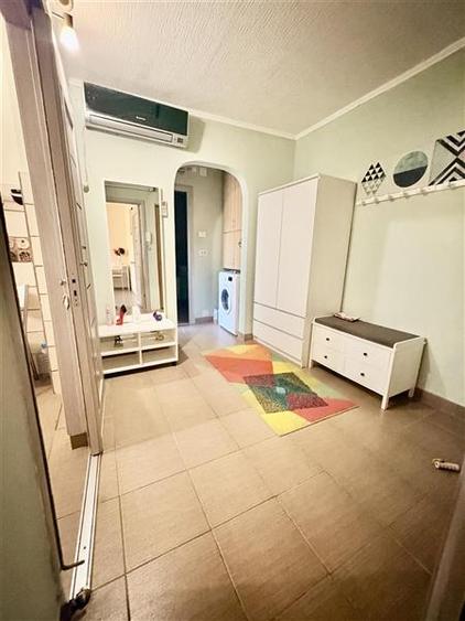 Apartament cu 2 camere decomandat, mobilat în Dacia
