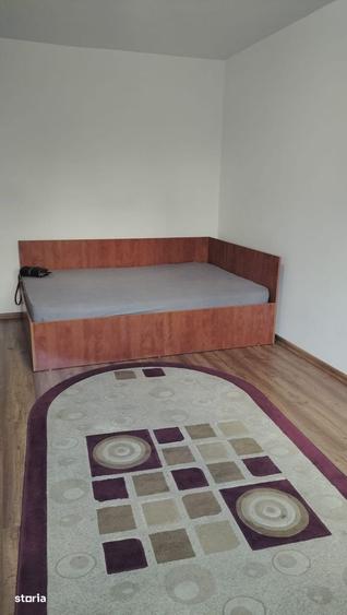 Garsonieră decomandată în Tineretului